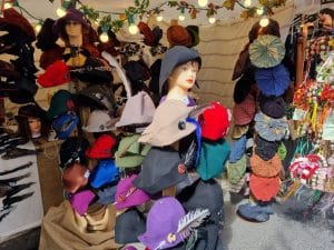 Georges Leta Chapeaux (2)
